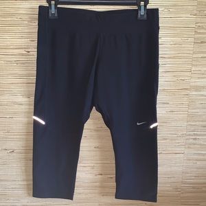 Womens Nike Dri-Fit Black 1/2 Training Tights Size Medium